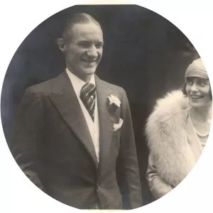 Margaret Thompson Schulze - Author ‧ Anthony Joseph Drexel Biddle, Jr.'s ex-wife