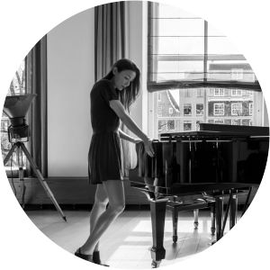 Margo Nancyfor photograph