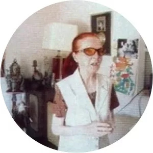 Marguerite Gautier - Mylène Farmer's mother