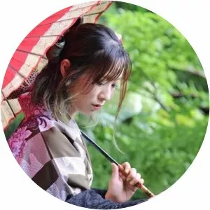 Mari Kikuma - Singer