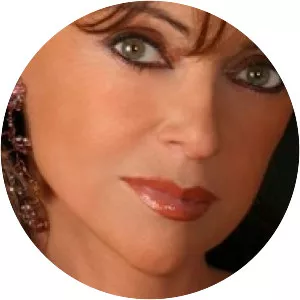 María Amuchástegui