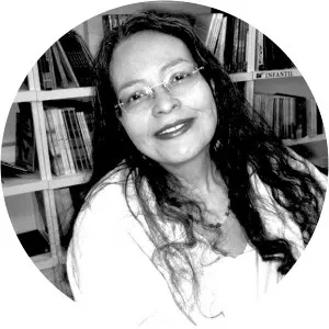 María Antonieta Flores