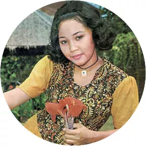 Maria Bachok - Singer