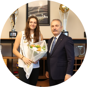 Maria Bejama photograph