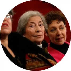 María Carmen Quesney Besa - Claudia di Girolamo's mother