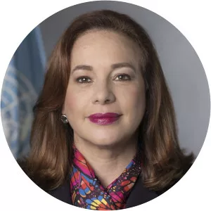 María Fernanda Espinosa