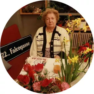 Maria Hölzel - Falco's mother