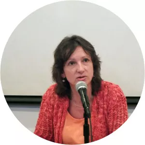 María Laura Silveira