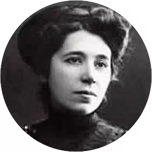 María Martínez Sierra (María de la O Lejárraga)