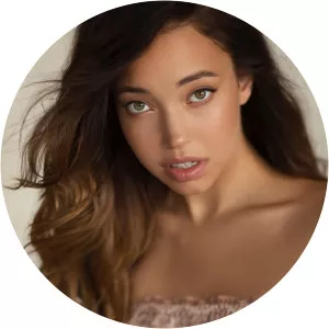 Maria Shuvalova photograph