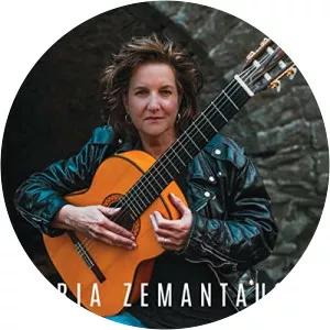 Maria Zemantauski - Musician