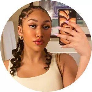 Mariah Rose photograph