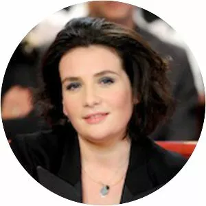 Marie-Amélie Seigner - Singer