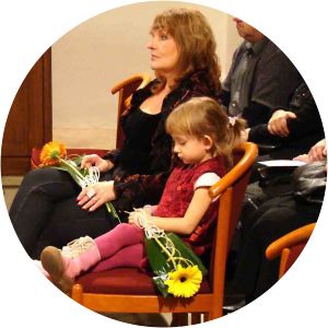 Marie Hola photograph