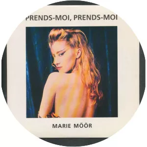 Marie Möör - French singer-songwriter