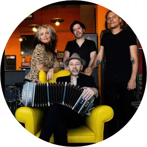 mariel martínez fabián carbone - Musical artist