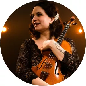 Marina Thibeault - Musical artist