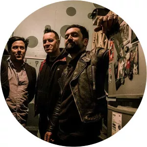 mario tierra los raros