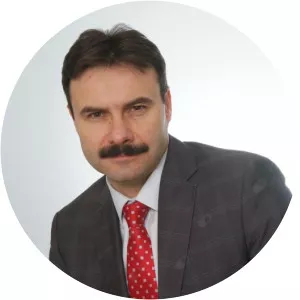 Mariusz Kuśmierczyk - Surgeon