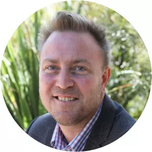 Mark Earngey - Author