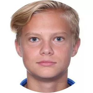 Markus Riisenberg - Football player