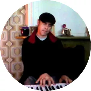 Marlen Davers Musician - Musical artist