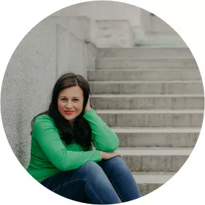 Marlena Graves - Author