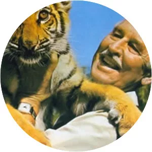 Marlin Perkins - American zoologist