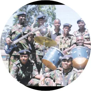 Maroon Commandos - Musical group