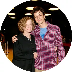 Marta Dora Grostein Huck - Luciano Huck's mother