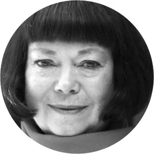 Märta Holkers - Journalist