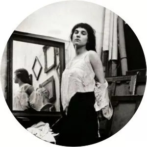 Marthe de Meligny photograph