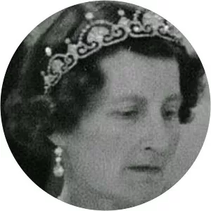 Mary Elphinstone, Lady Elphinstone - Queen Elizabeth The Queen Mother's sister