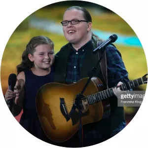 Mary Emma Kelly - Musical artist ‧ Angelo Kelly's daughter