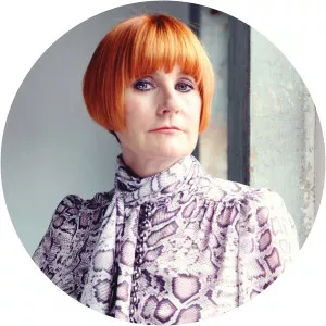 Mary Queen of the High Street - TV program