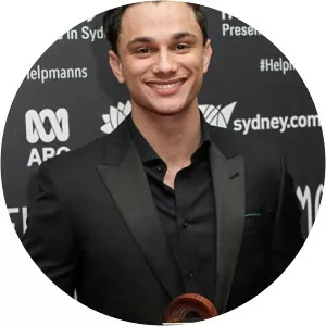 Mat Verevis - Singer