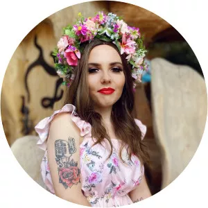 mateusz mijal folk lady - Singer