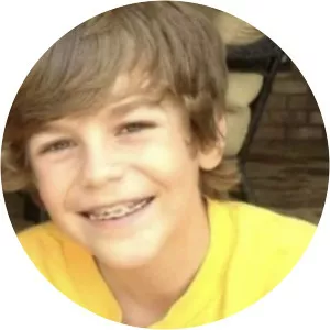 Mathew Gisoni - Maddie Ziegler's brother