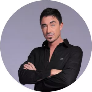 Matías Viale - Juana Viale's brother