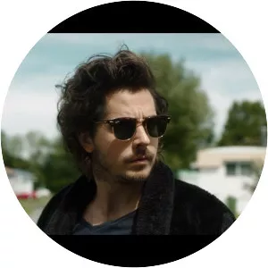 Matt Holubowski - Canadian singer-songwriter