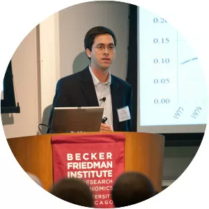 Matthew J. Notowidigdo - Economist