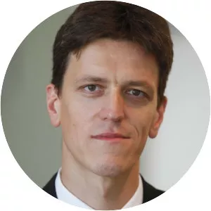 Matthias Schündeln - German economist