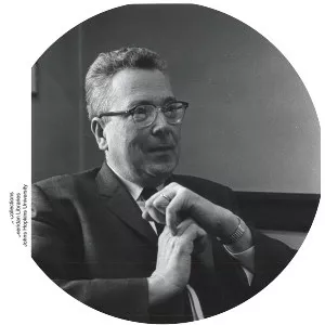 Maurice Mandelbaum