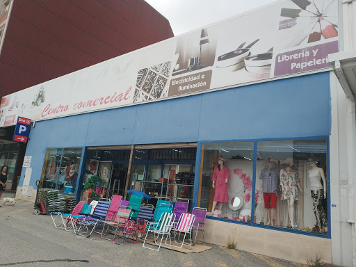 Max Centro Comercial Dor - Variety store in Foz, Spain