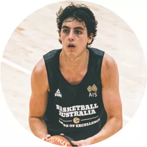 Max Mackinnon - Basketball player