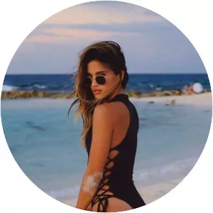 Max Oazo - Musical artist