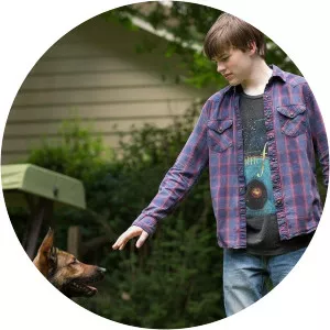 Max: ReviewSince 2015 - TV program