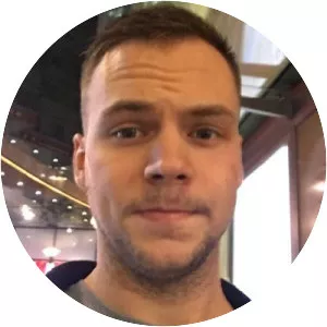 Max Wärn - Ice hockey forward