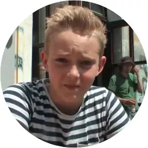 Maximilian Scharr - Film actor