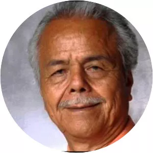 Máximo León - Musical artist